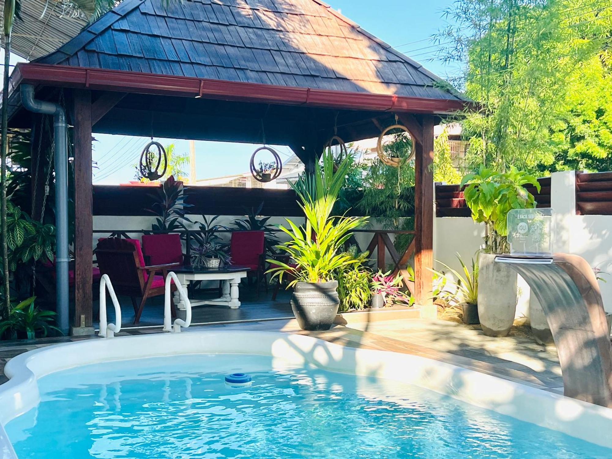 Villa Famiri Boutique Hotel Парамарибо Екстериор снимка